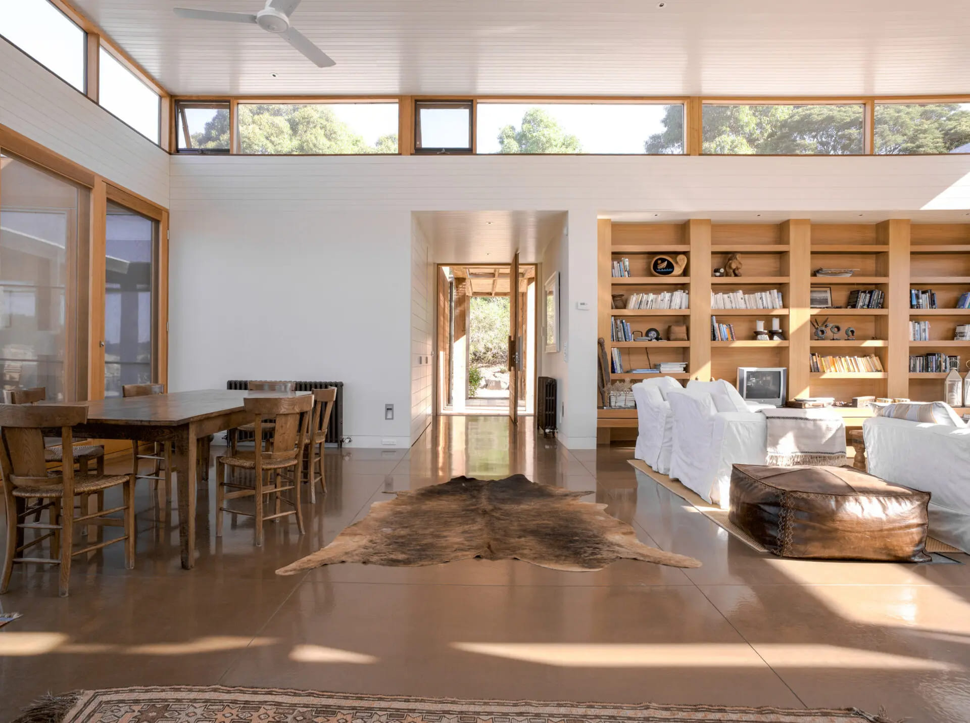 03_Whitehall_LaneFlinders_Living_Room-1920x1431.jpg (1).jpg