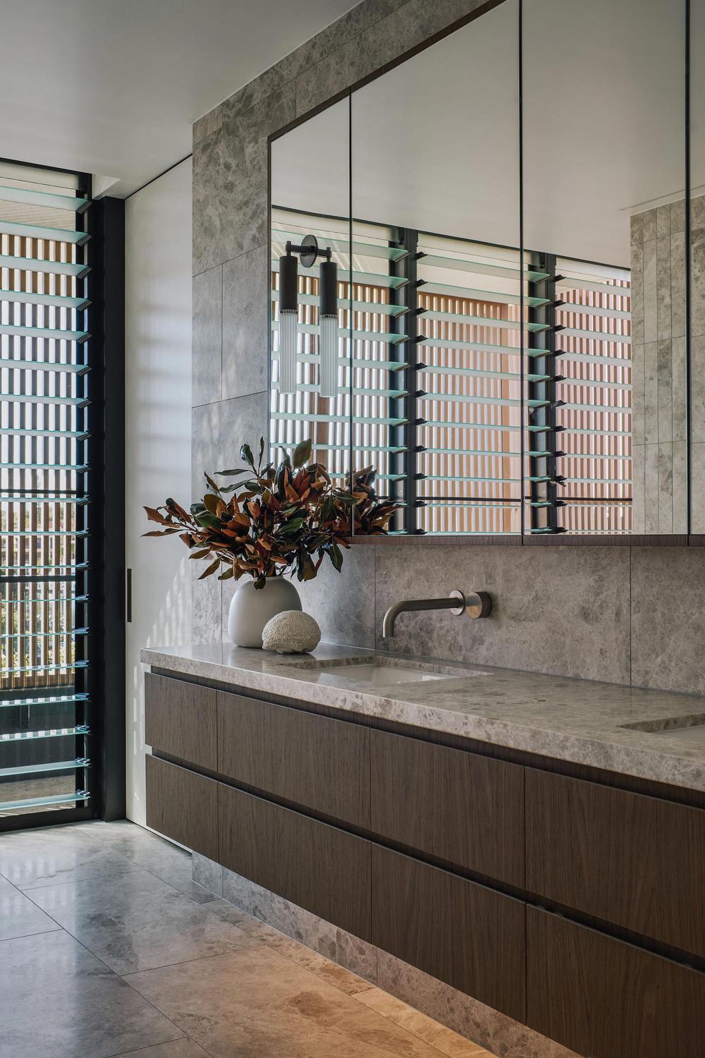 bda-architecture-sorrento-house-residence-gold-coast-qld-10.jpg