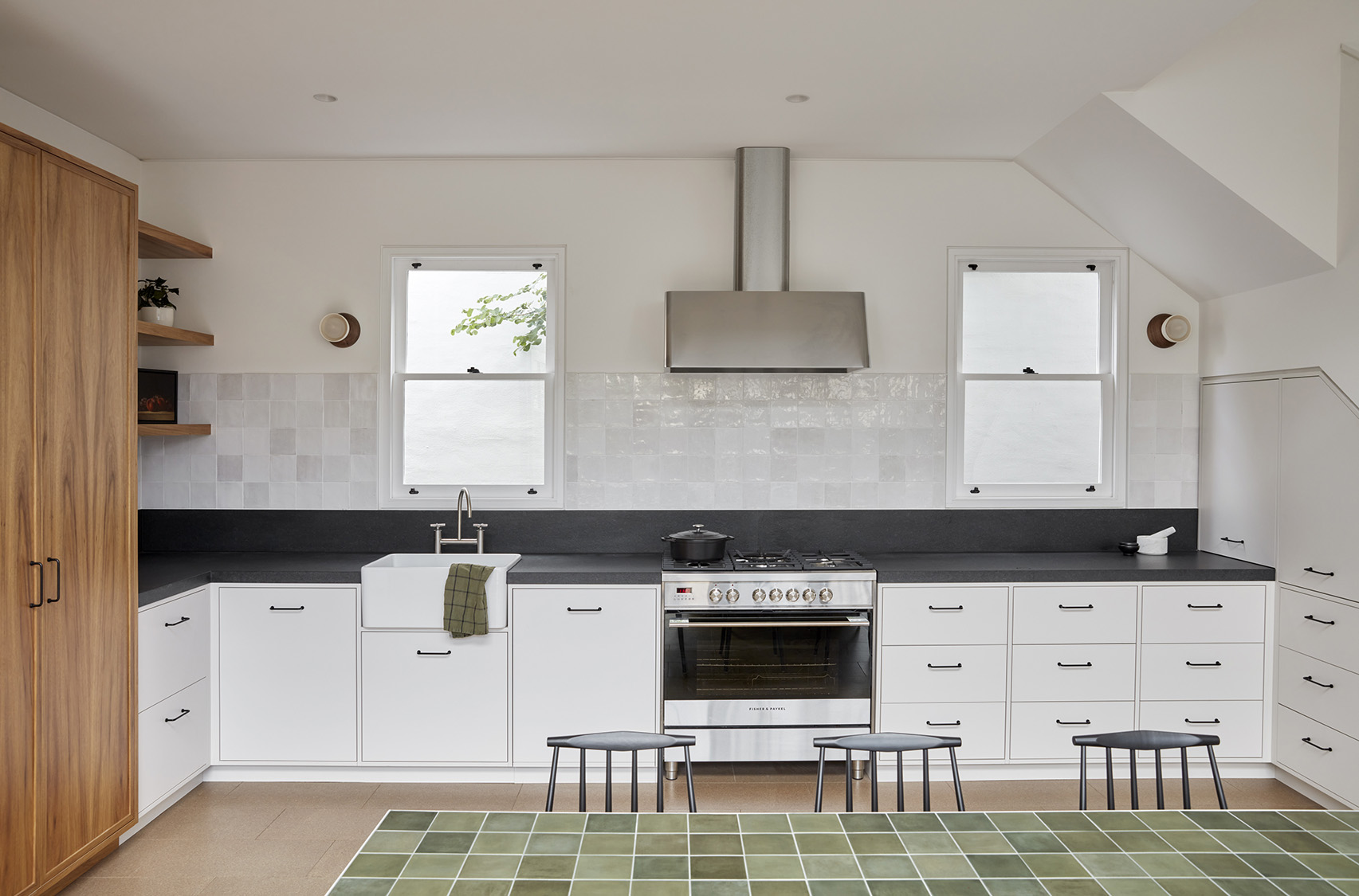 04-Kitchen.jpg