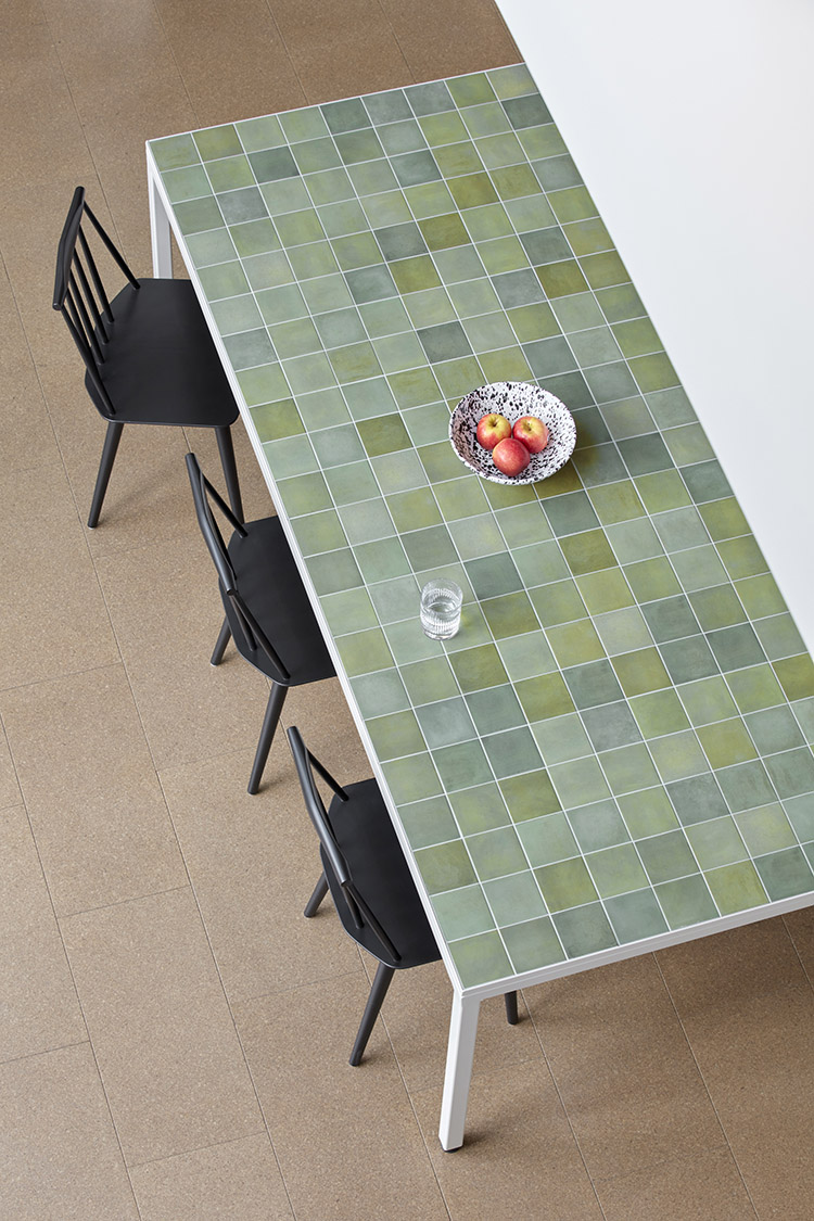 05-Dining-Table-from-Void.jpg