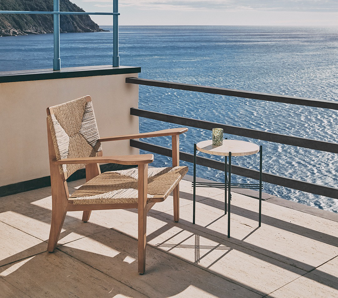 F-Chair Outdoor2-1.png