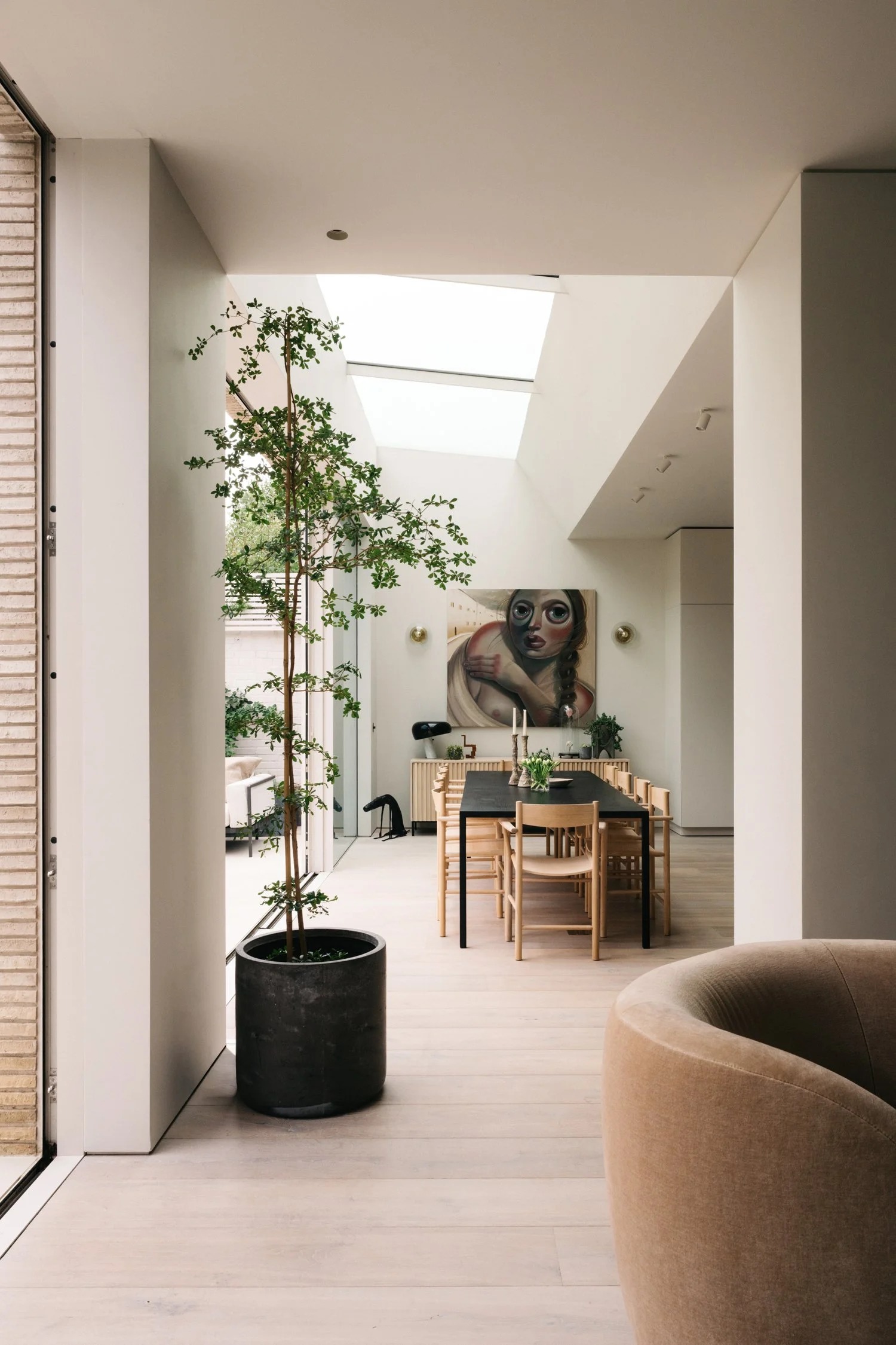 imgi_93_YARD_Architects_Suburban_House_18.jpg