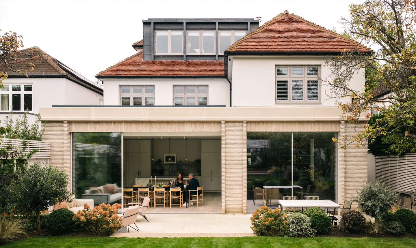 Suburban House-封面.png