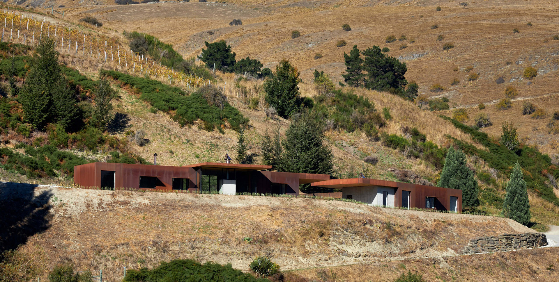 banner Pouaka Waikura Rust Sheds.jpg