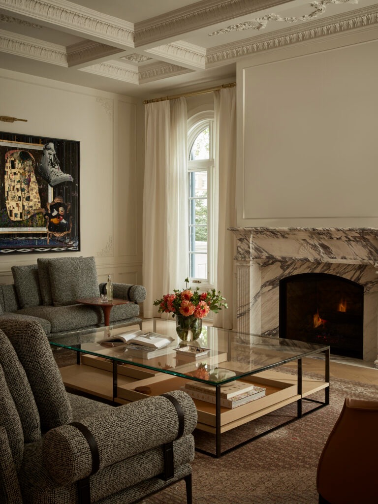 imgi_19_DviraInteriorsxForestHill4145-768x1024.jpg