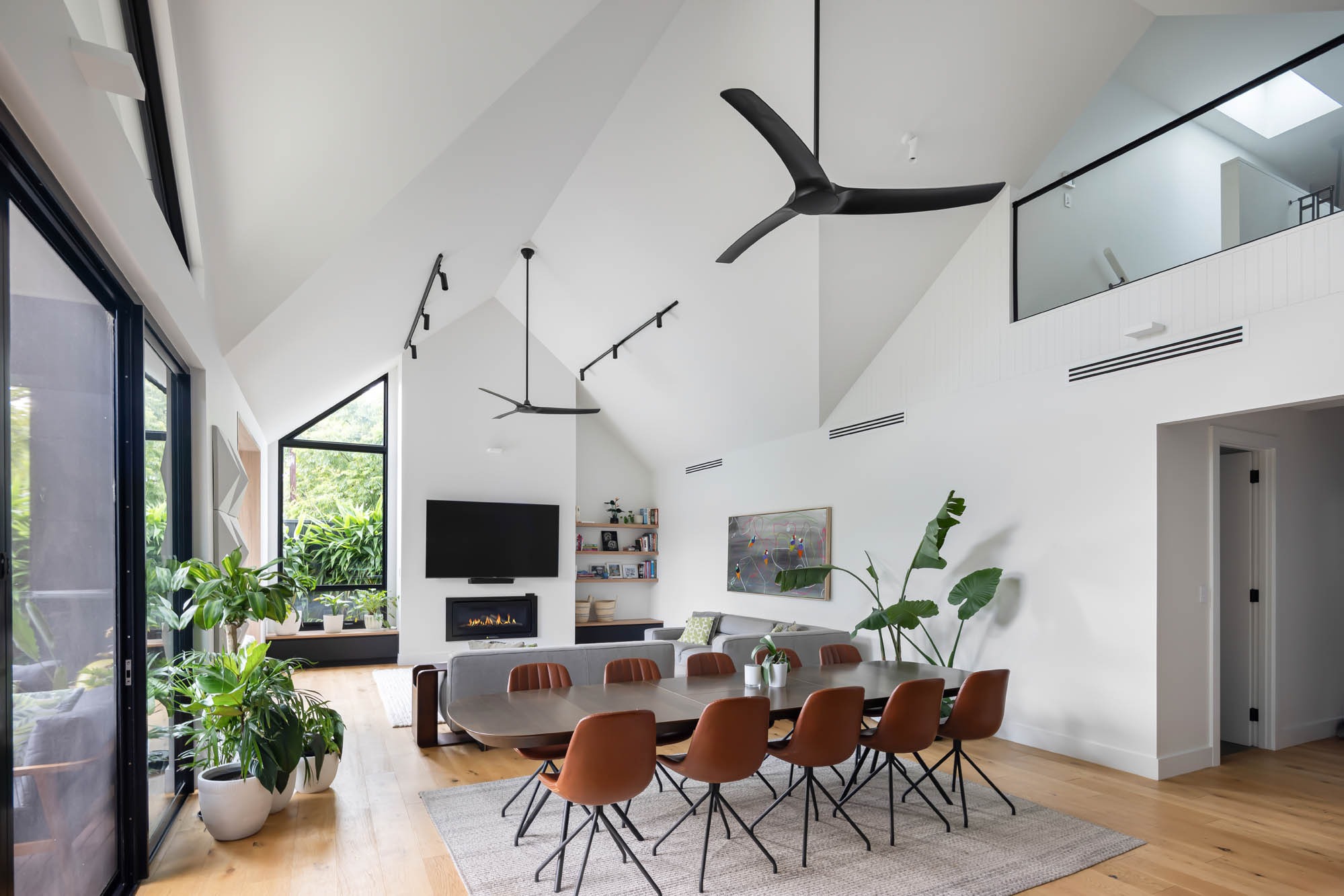 imgi_6_Lower-Mitcham-013.jpg