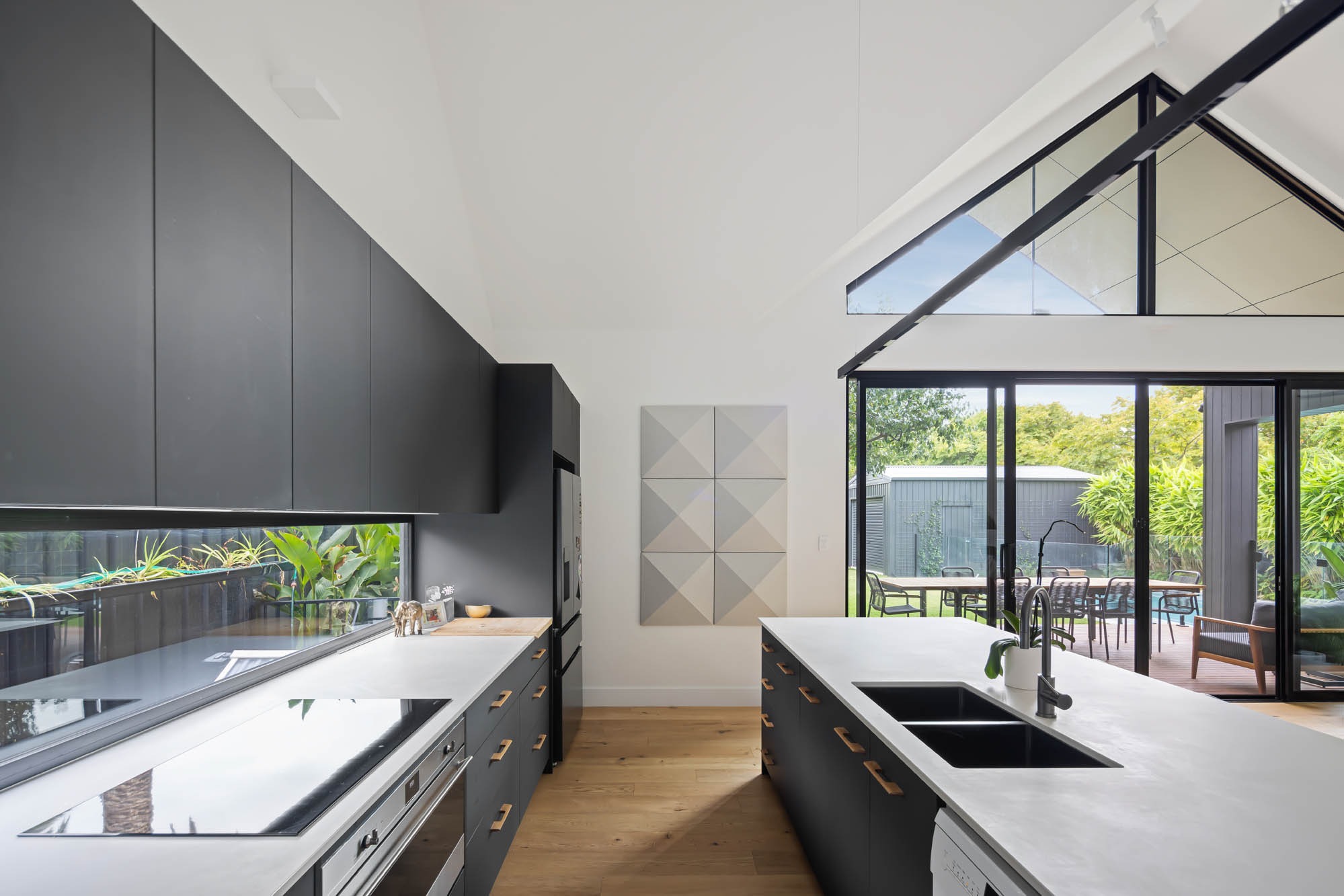 imgi_9_Lower-Mitcham-010.jpg