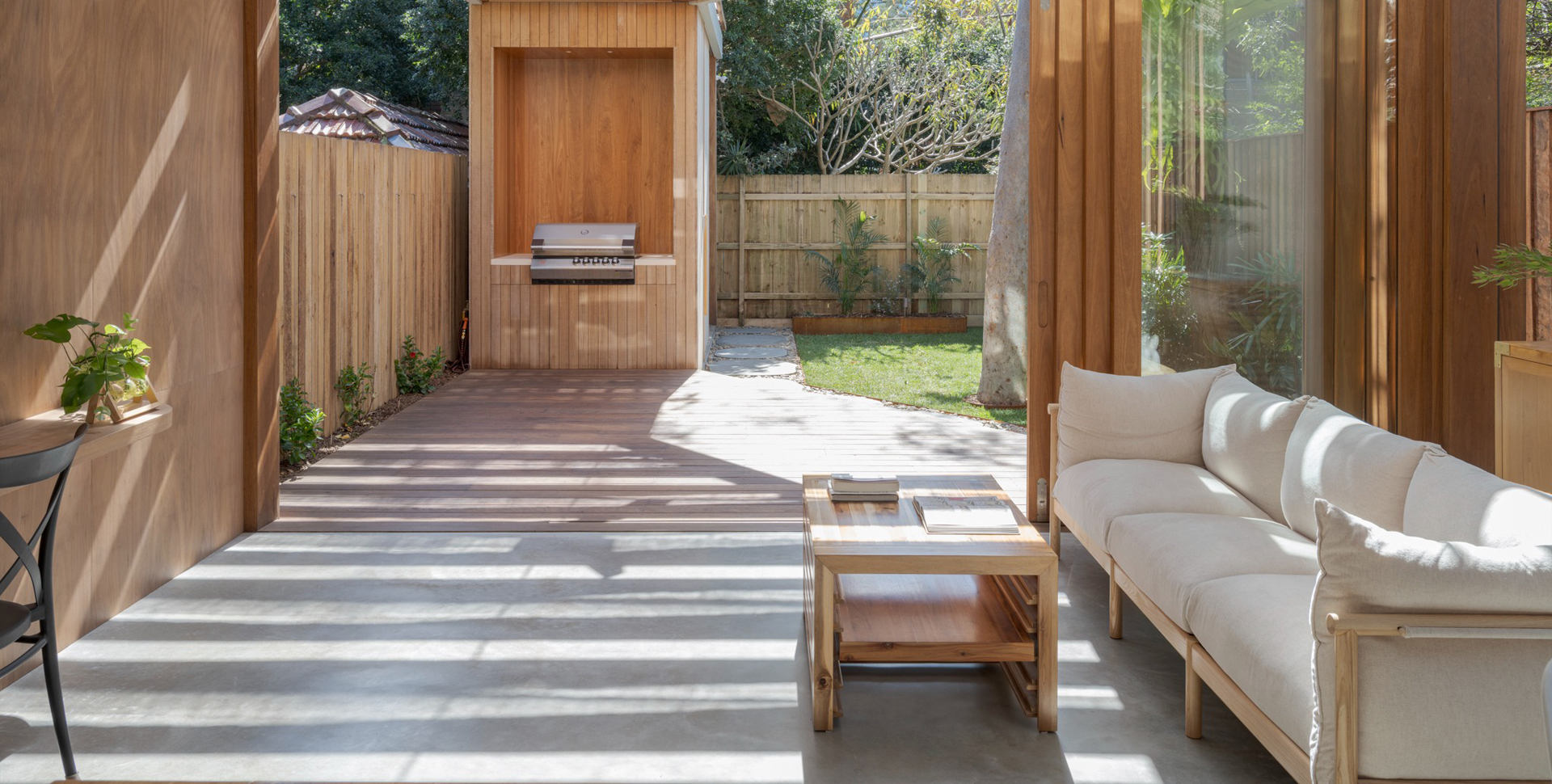 banner Ghost Gum House Manly.jpg
