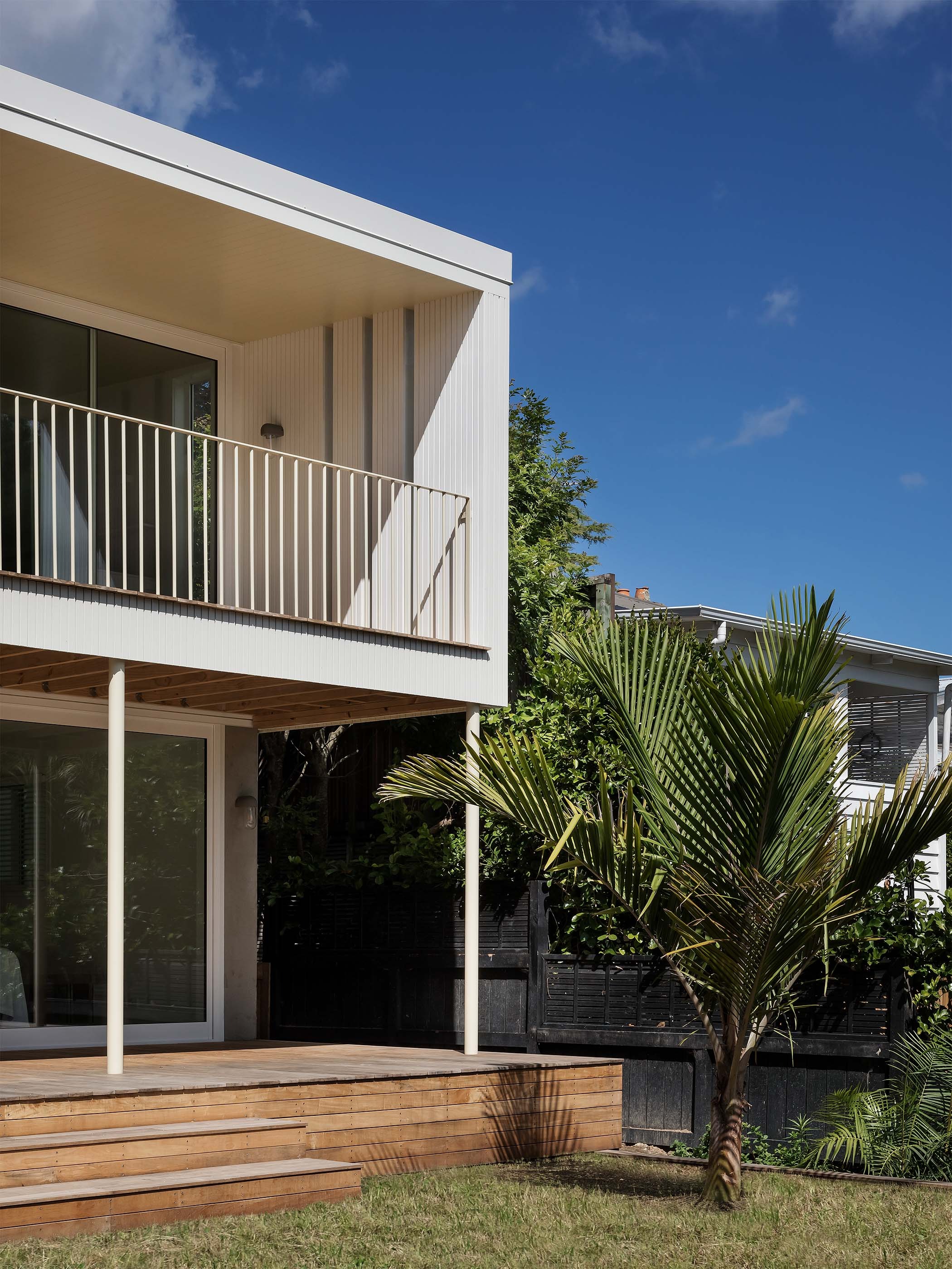 imgi_22_Adele-McNab-Architects_Treetops-House_20.jpg