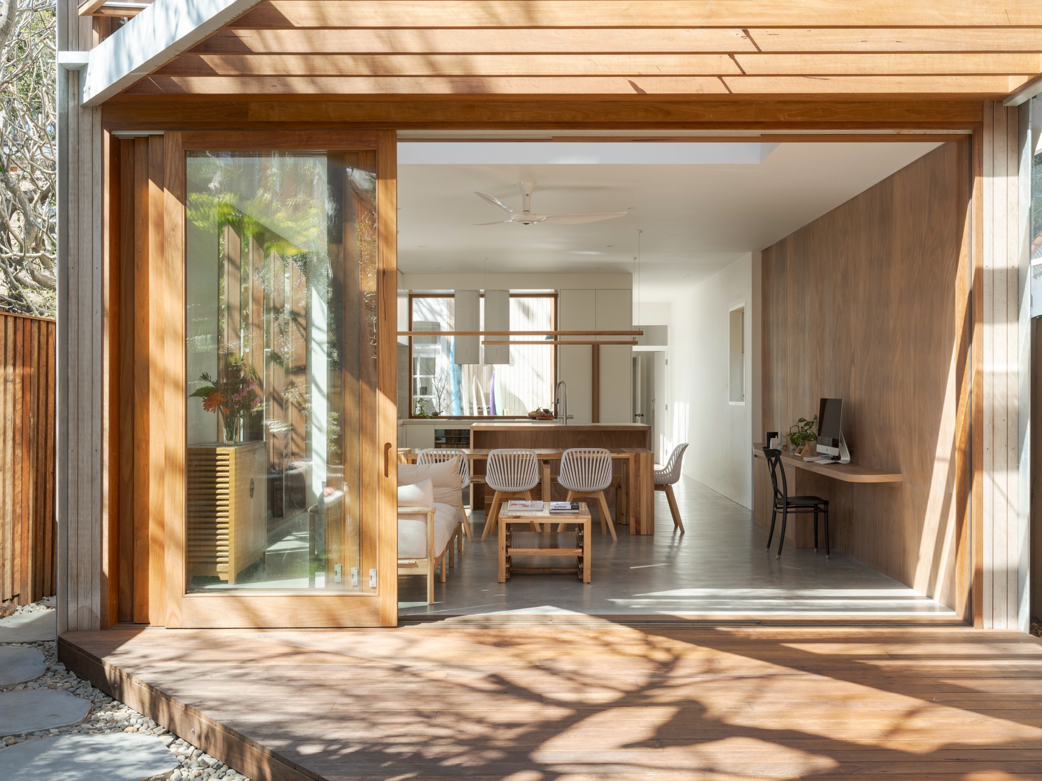 imgi_6_TFPhoto_Adriano-Pupilli_Ghost-Gum-House_0025_PS_Mid-Res.jpeg