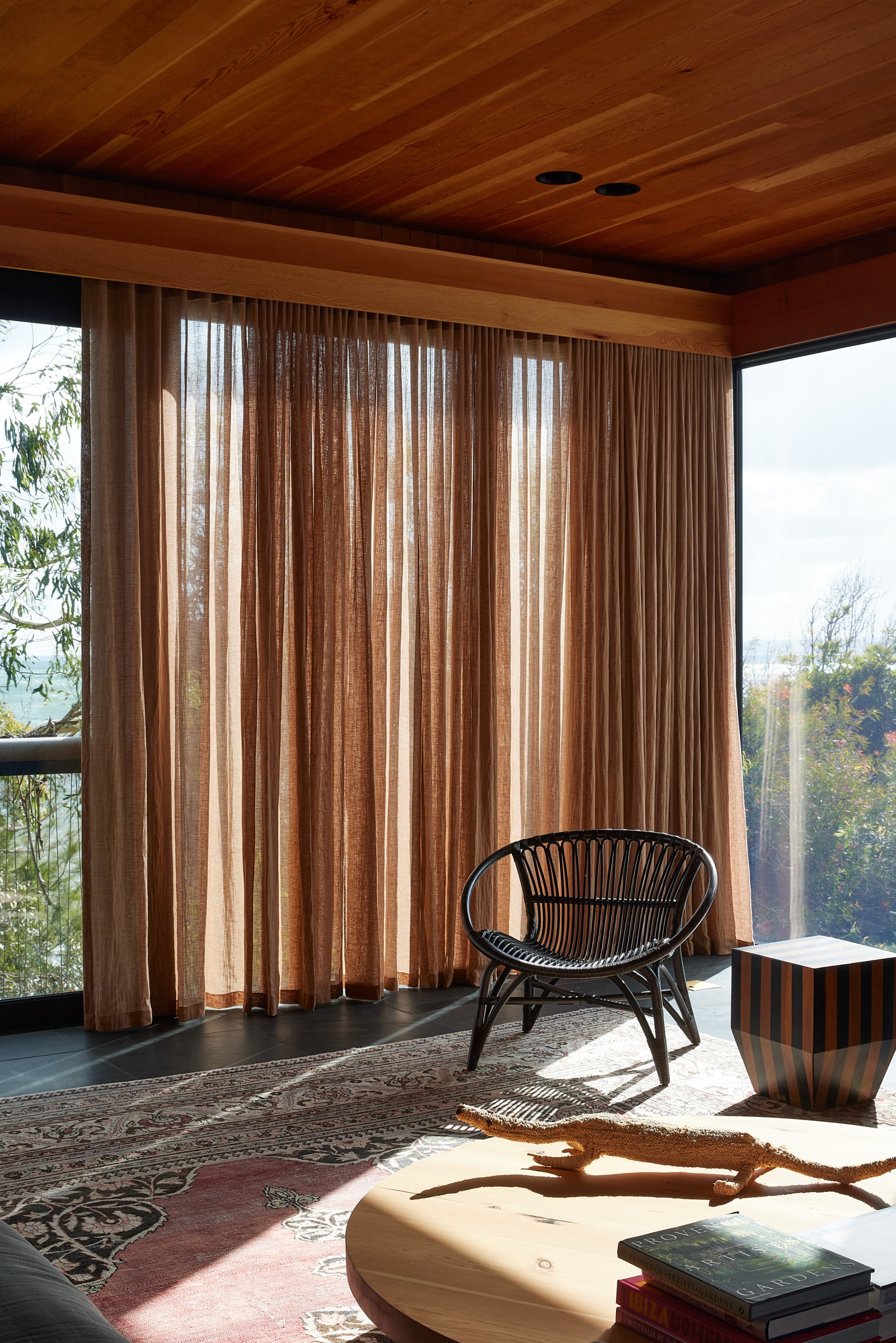 imgi_197_somers-house-22-2400x.jpeg
