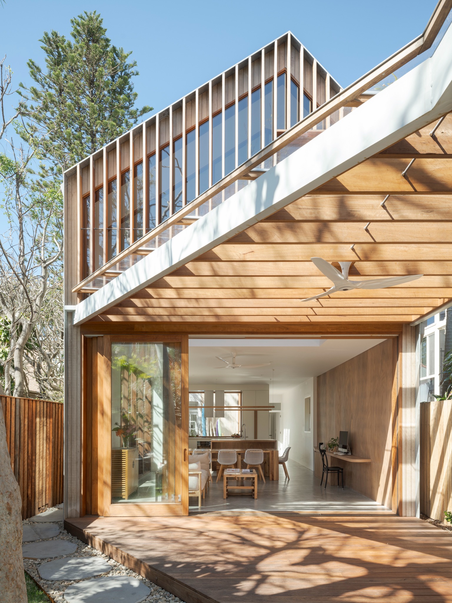 imgi_8_TFPhoto_Adriano-Pupilli_Ghost-Gum-House_0019_Mid-Res.jpeg