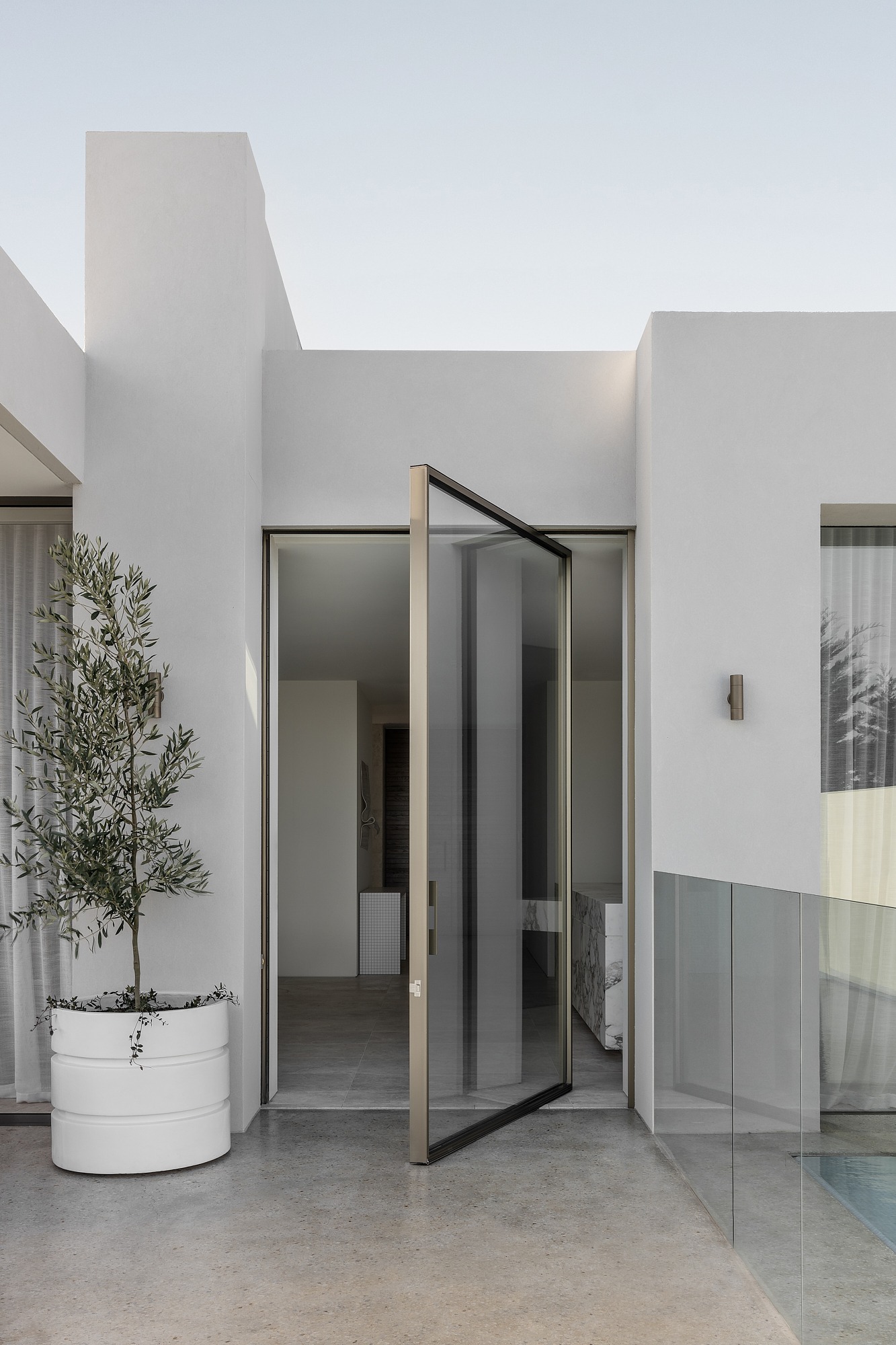 imgi_19_68da88a604ffaa5ce4b24a09_Lauren_Tarrant_Marble_House_Web_Res_19.jpg
