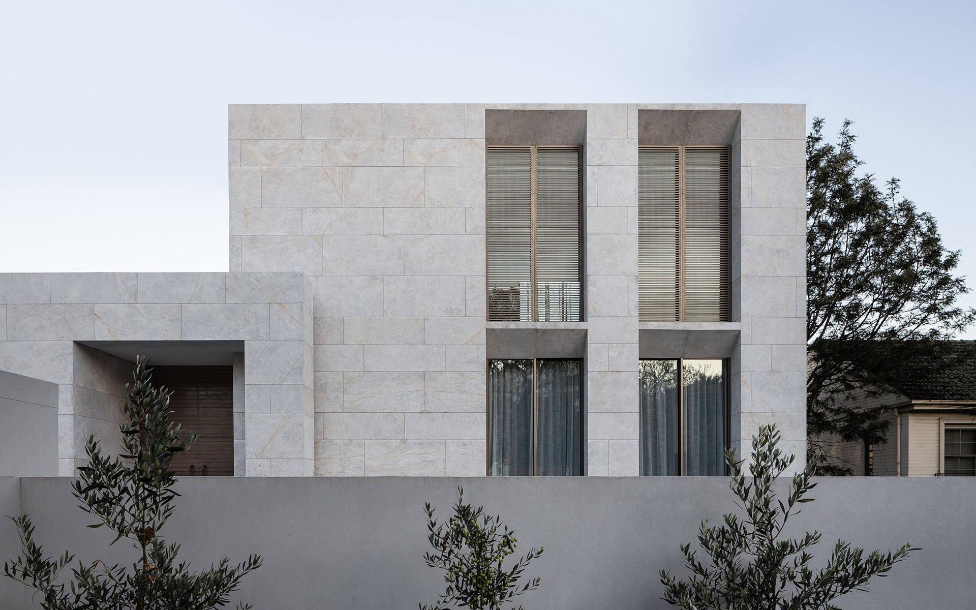 封面 Marble House.jpg