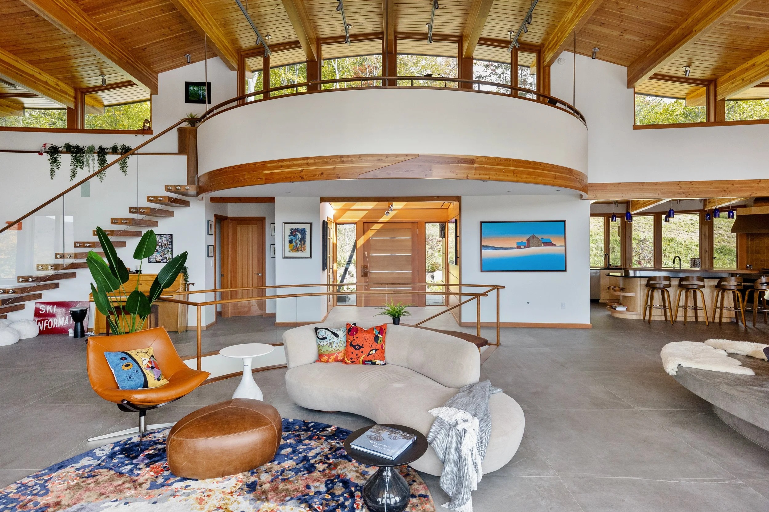 imgi_112_12.+View+from+Living+Room+towards+Loft+and+Entrance.jpg