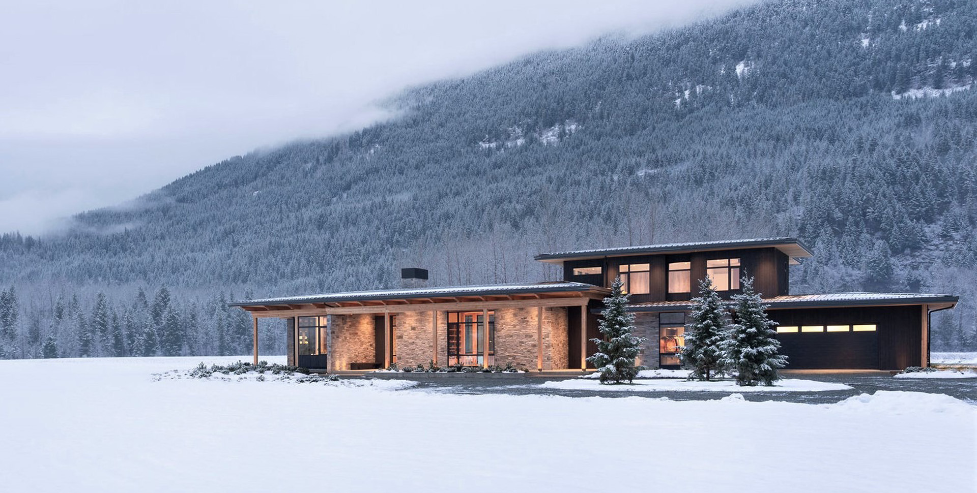 banner Custom Home.jpg
