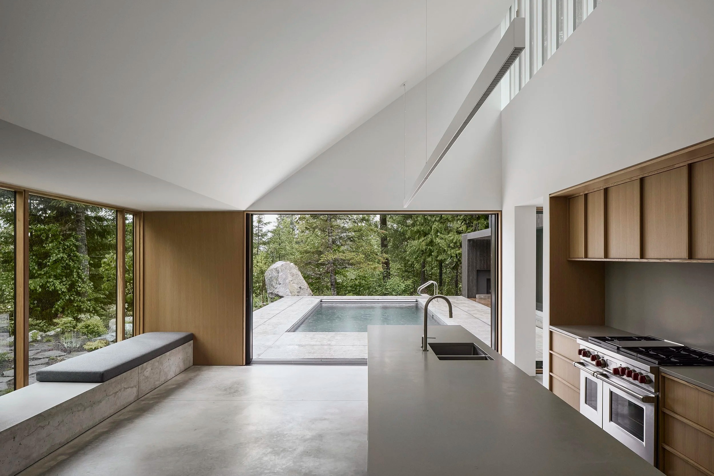 imgi_30_CAMERA+HOUSE_6.jpg