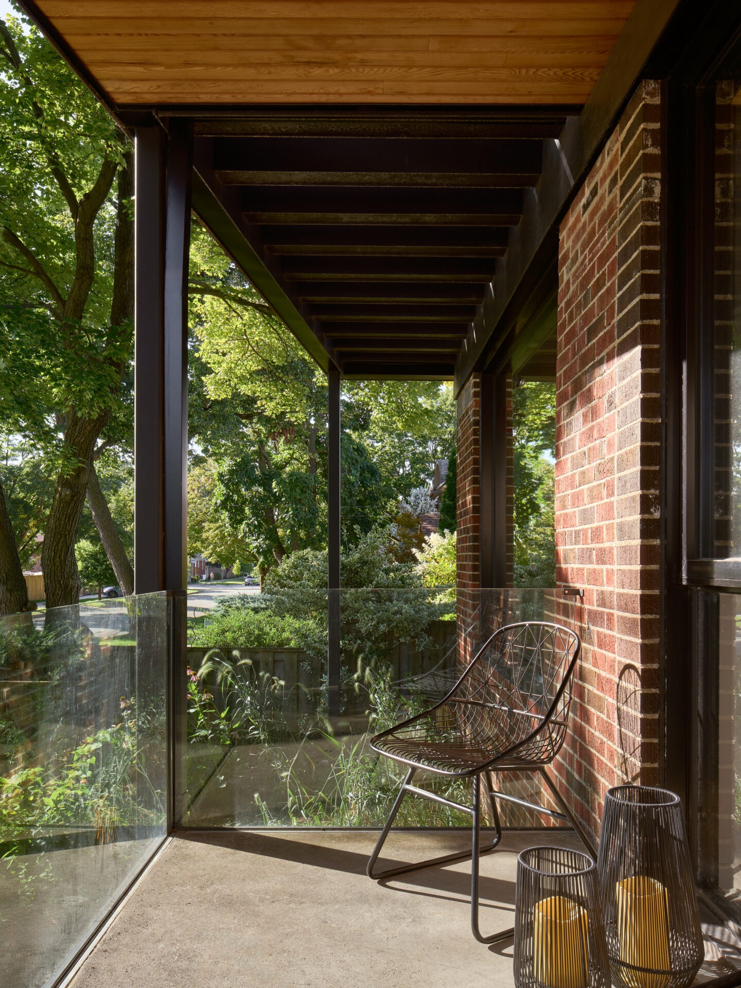 imgi_8_484-Dang-Architect-232-Gamma-St.jpg