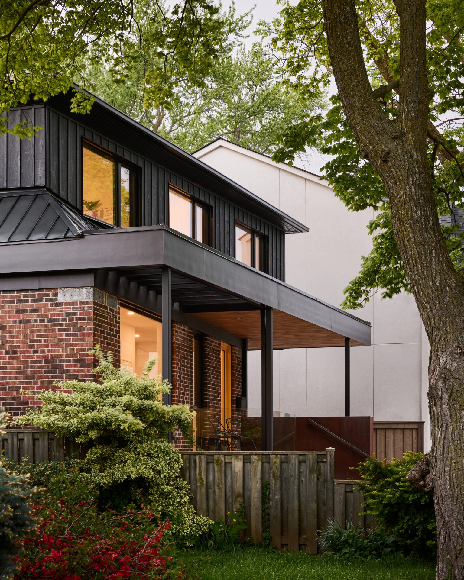 imgi_7_314-Dang-Architect-232-Gamma-St.jpg