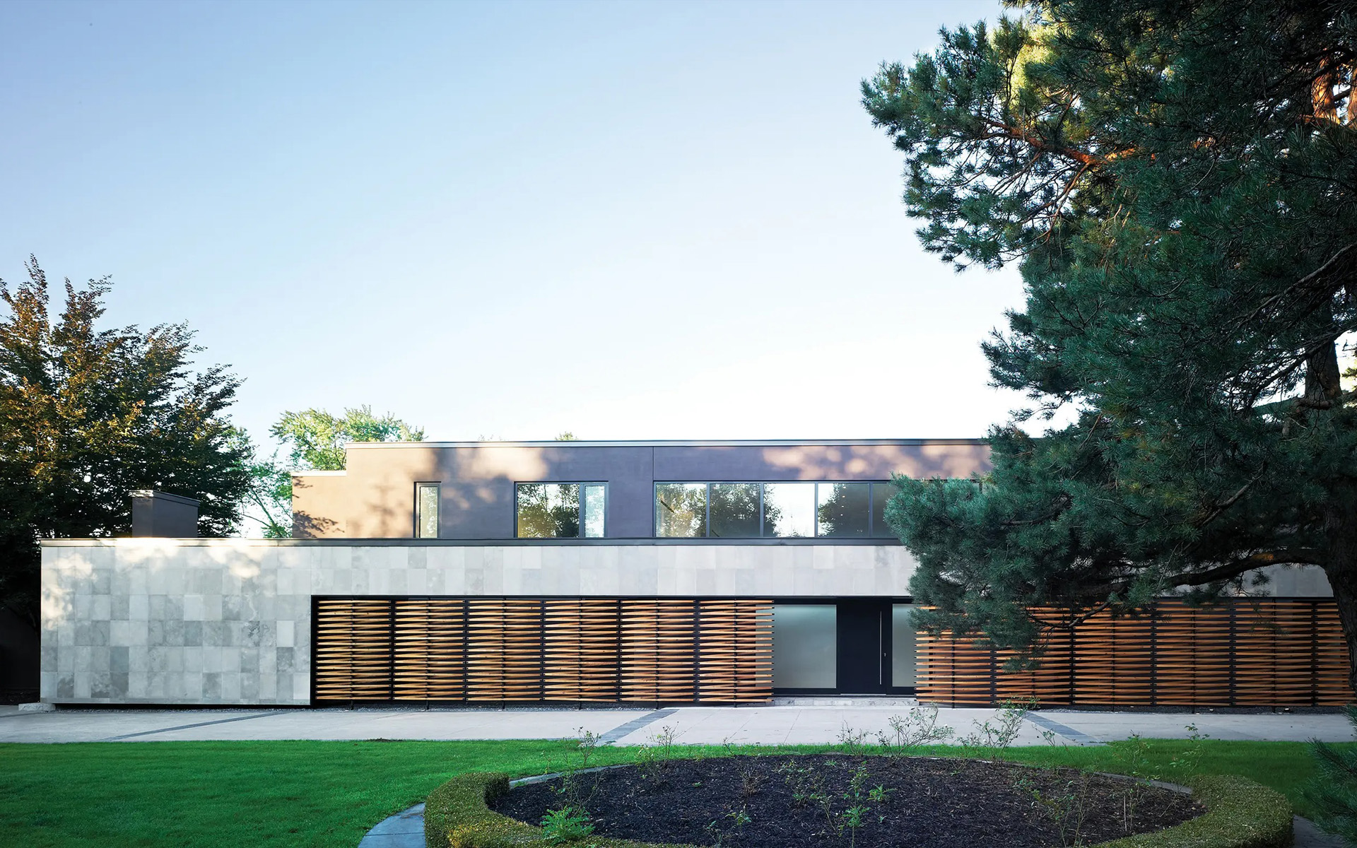 封面 Echo House.jpg