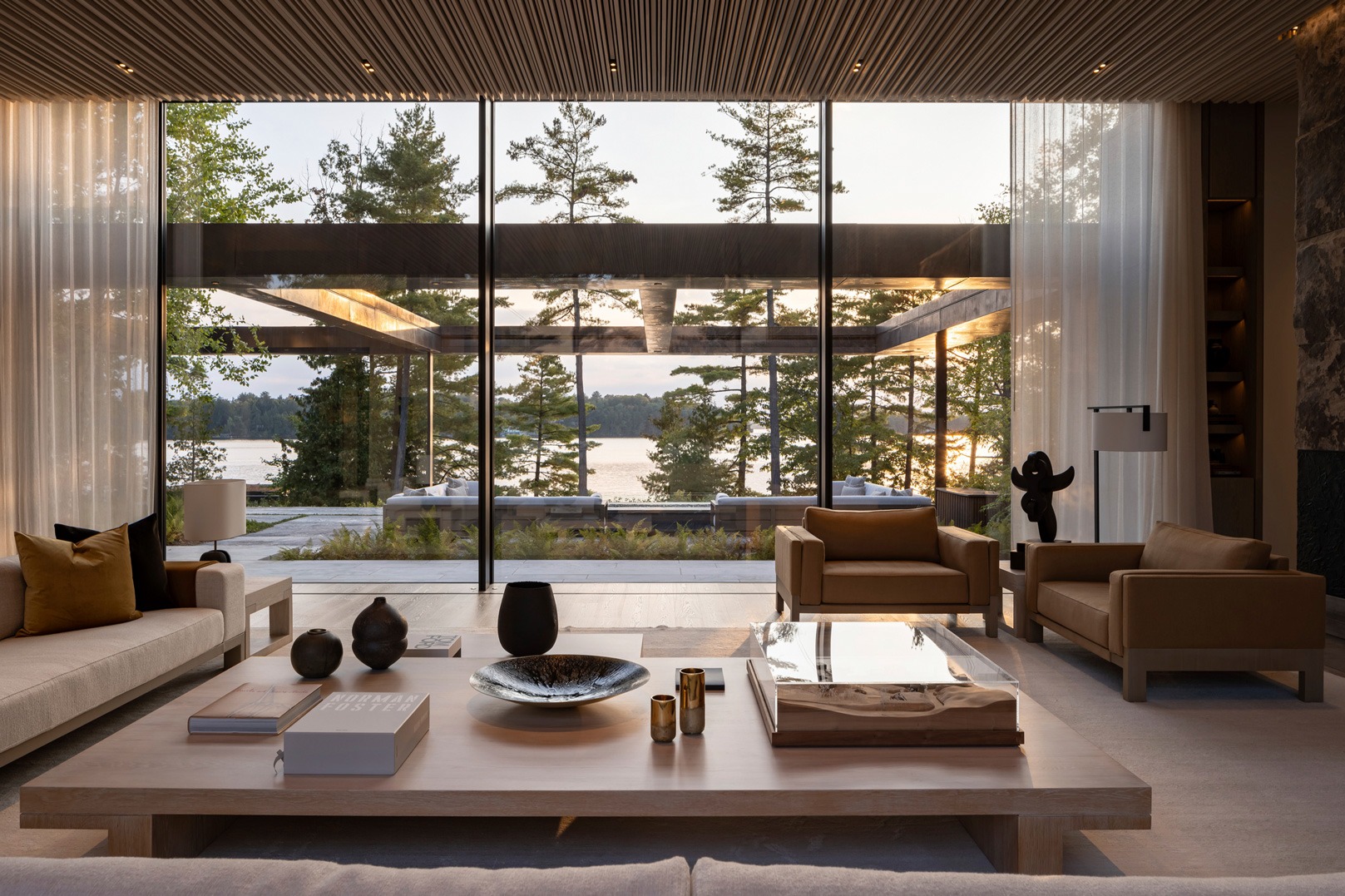 imgi_11_696fe998dbb5f442aefd3cbe_6eb06db5caa70111868f0c88709f472f_1725-riverdale-photo-exterior-custom-residential-012.jpg