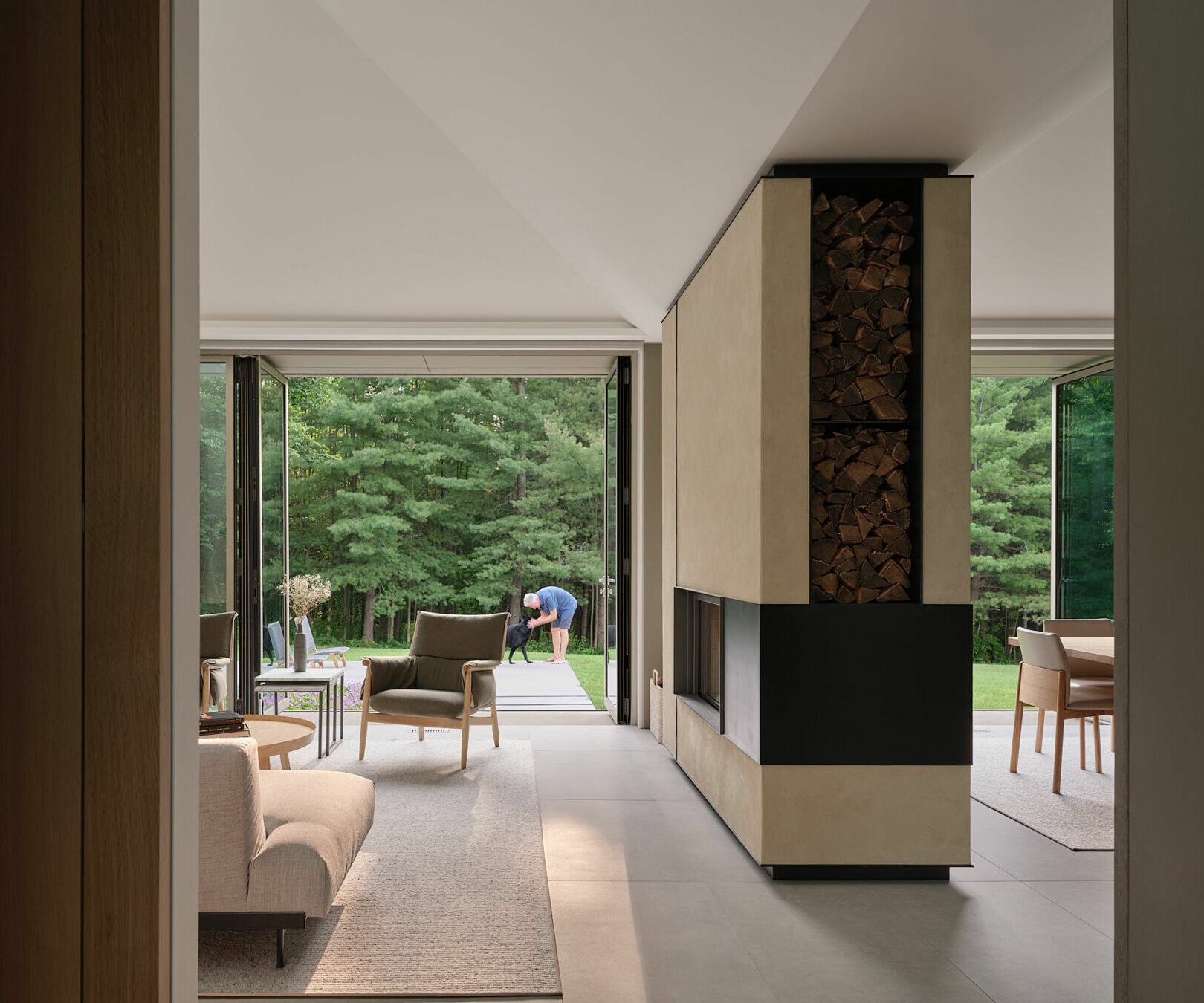 imgi_42_012-Superkul-Ridge-House-Summer-aspect-ratio-1182-985-1.jpg