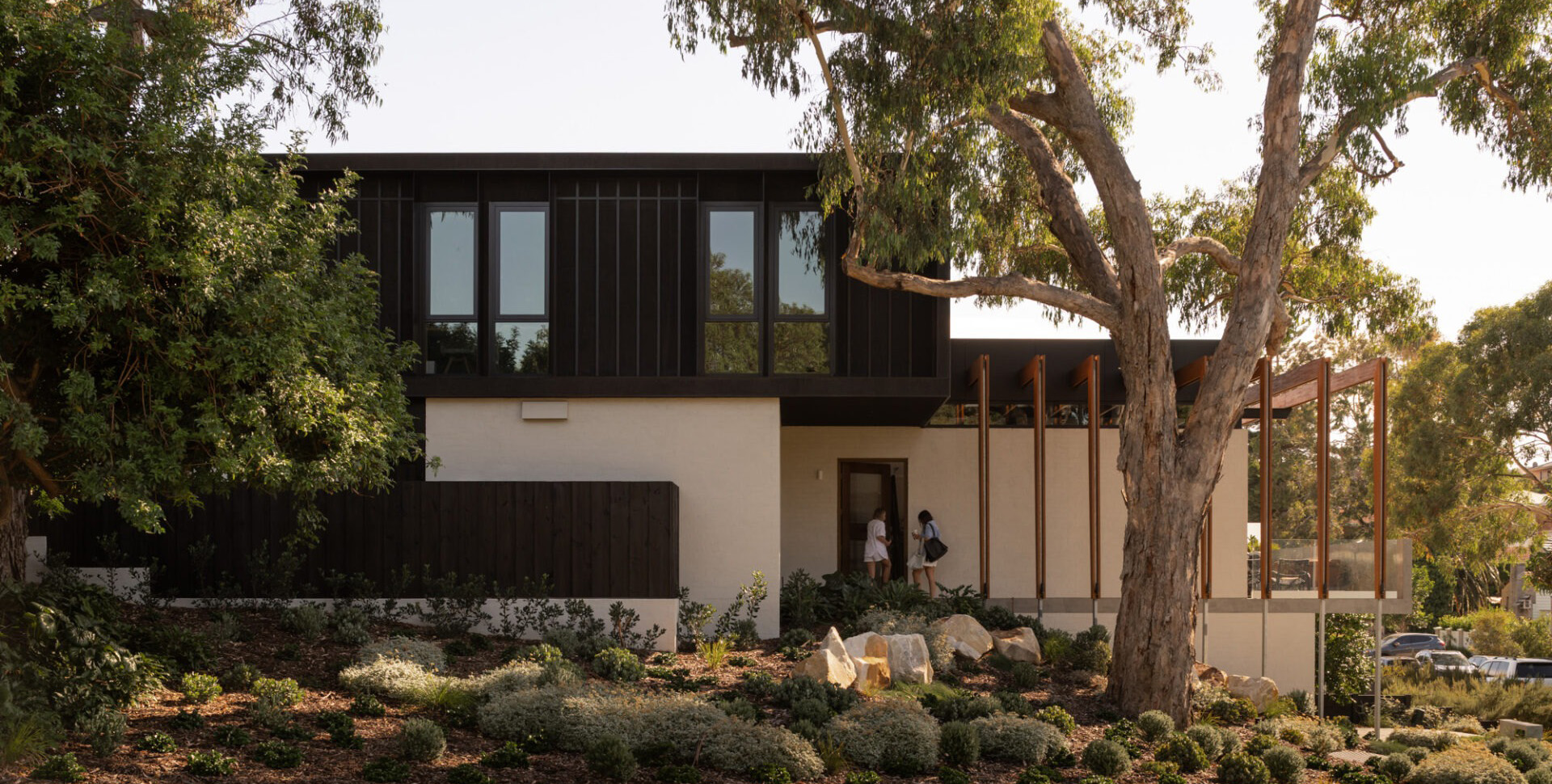 banner Eucalyptus House2.jpg