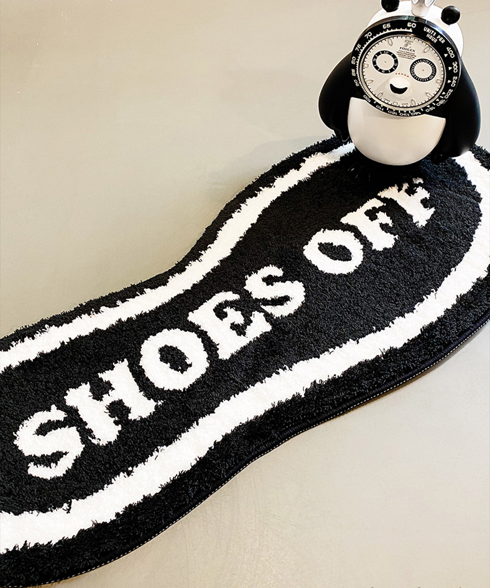 Shose Off 3.jpg