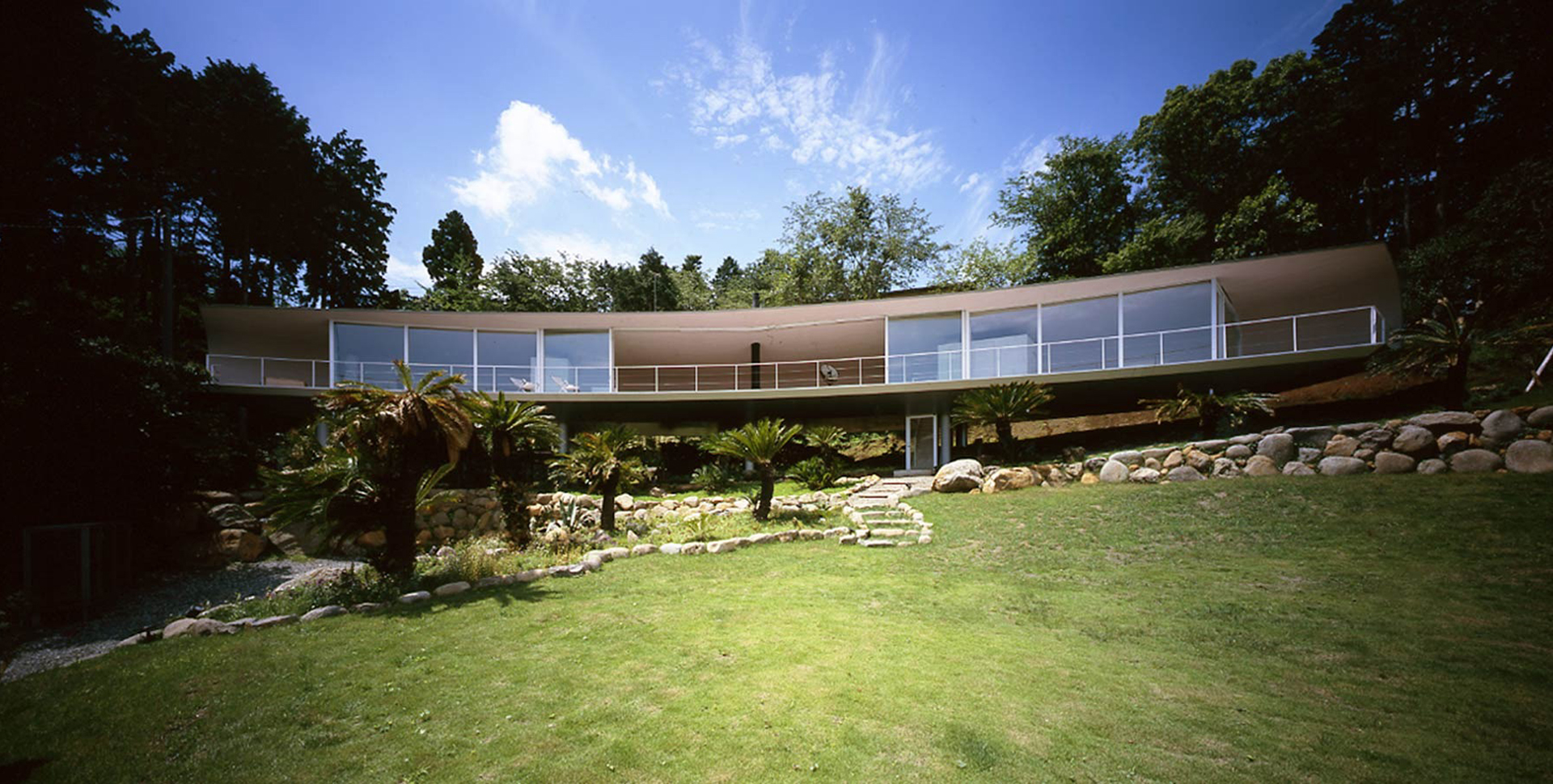 banner SHIGERU BAN ARCHITECTS.jpg