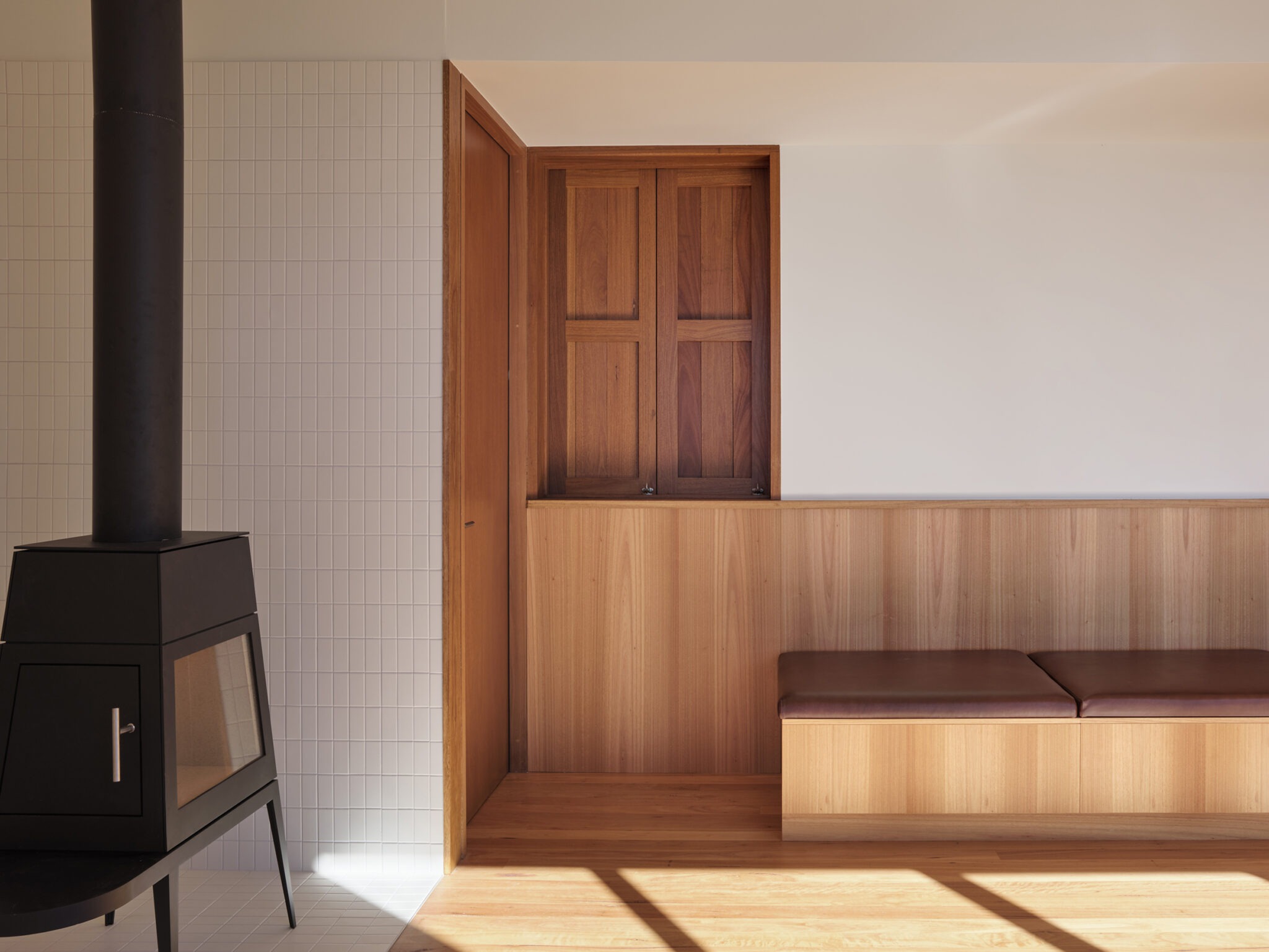 imgi_6_©CFJ_Belongil-Beach-House-28-small-2048x1537-1.jpg