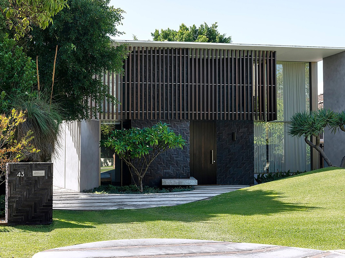 封面 Mountford McCarey Architects 3.jpg