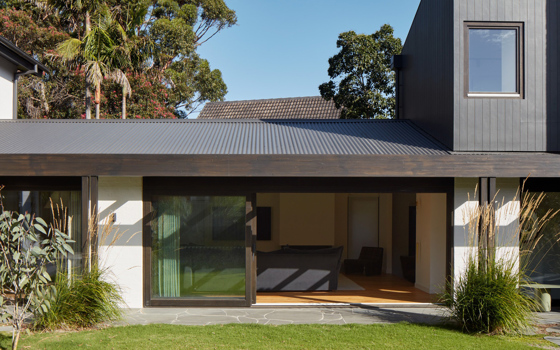 封面 Black Rock House.jpg